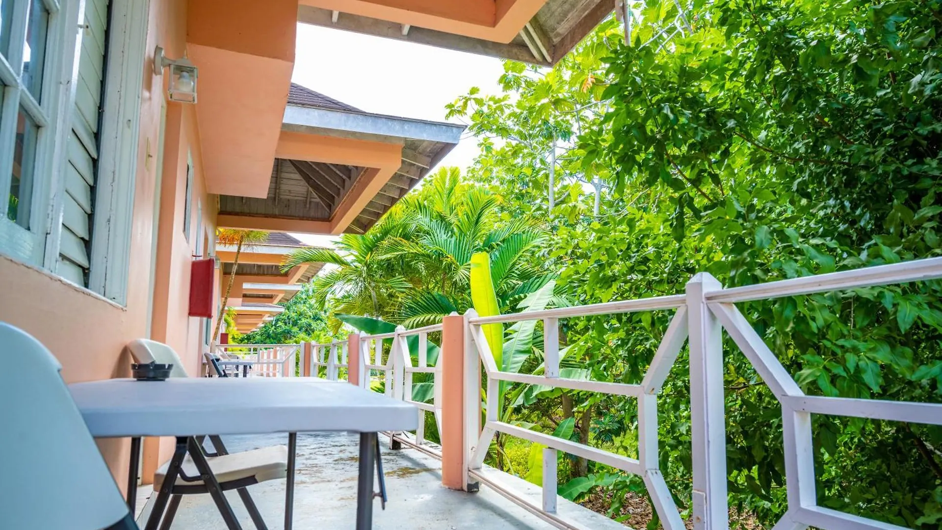 Shields Negril Villas 3*,  ジャマイカ