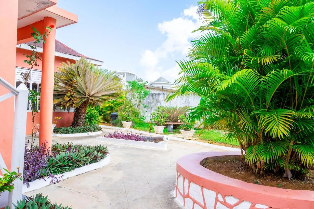 Shields Negril Villas