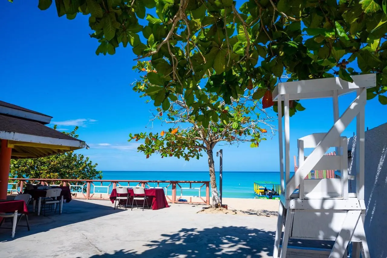 *** Hotel Shields Negril Villas Jamaica