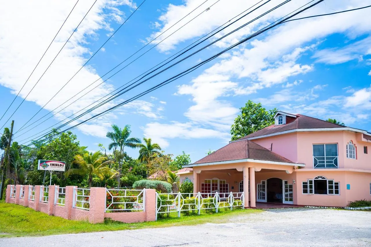 Shields Negril Villas 3*,