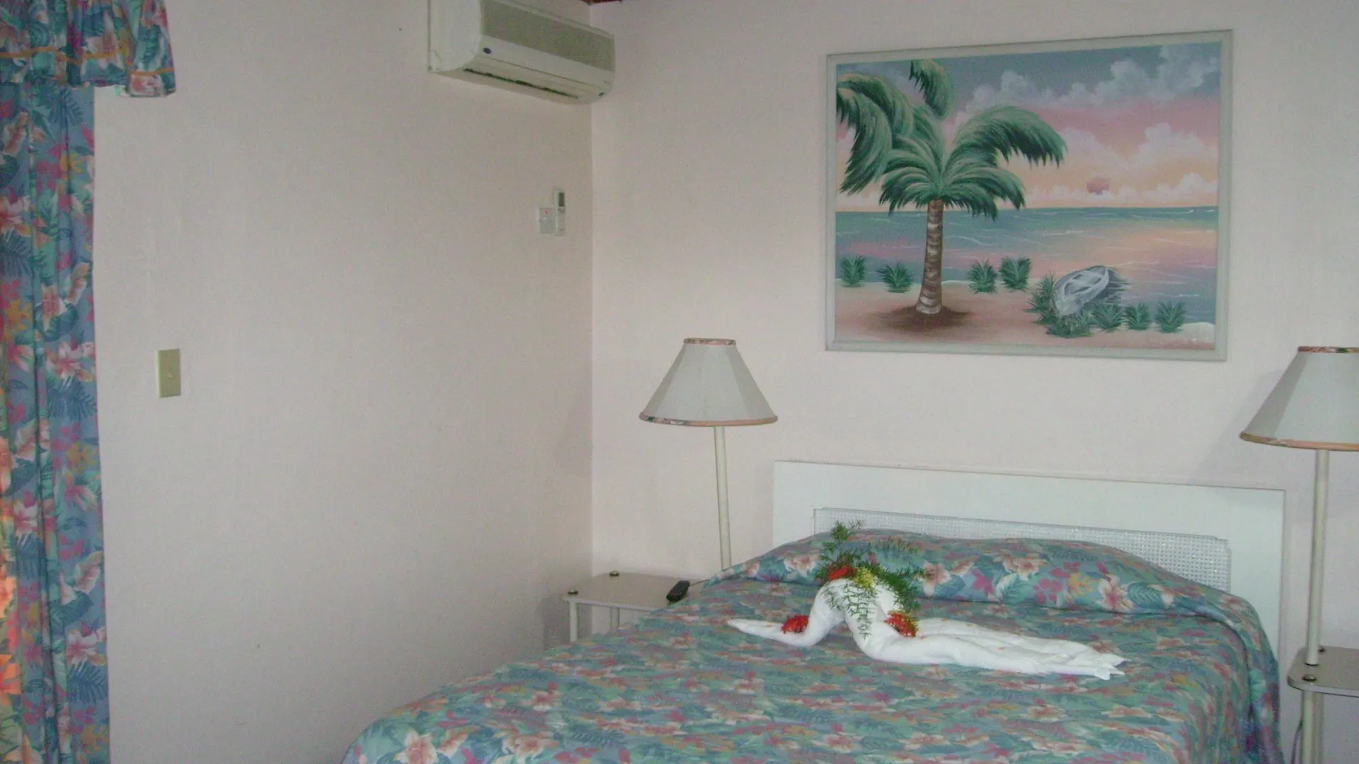 Shields Negril Villas